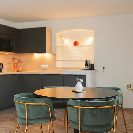 Untersberg Nest - Leopoldskron Apartment Salzburg